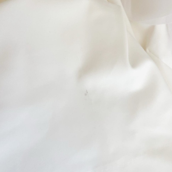 Chiara Boni La Petite Robe Elisir
Gown White originally $1400 - Picture 10 of 10